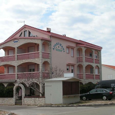 Apartmani Nena Povljana Buitenkant foto